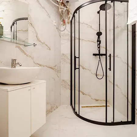 Spacious By Wenceslas Square & National Museum Appartamento