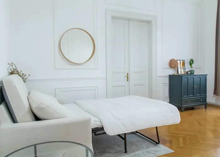 Spacious By Wenceslas Square & National Museum