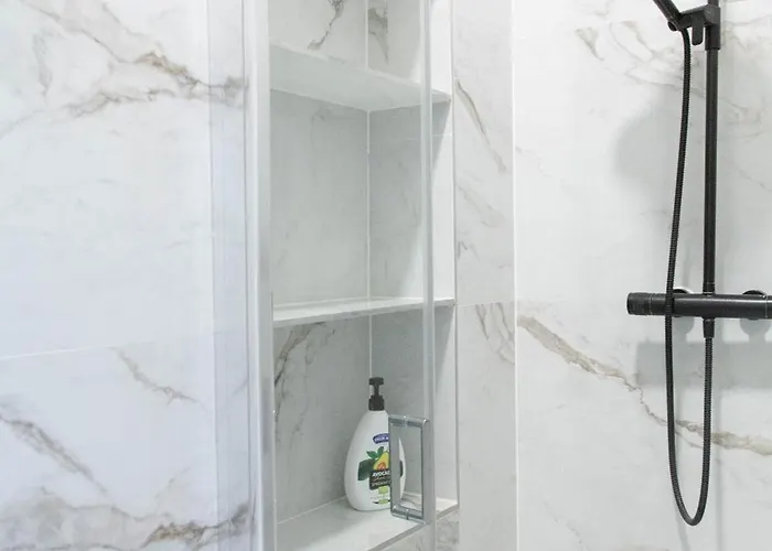 Spacious By Wenceslas Square & National Museum Apartamento Praga